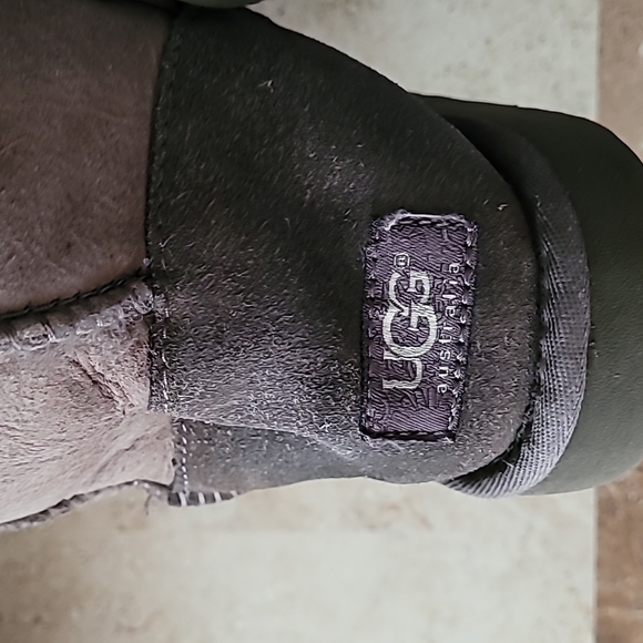 UGG tall Bailey gray boots with 3 side buttons Size 7 - Picture 5 of 14